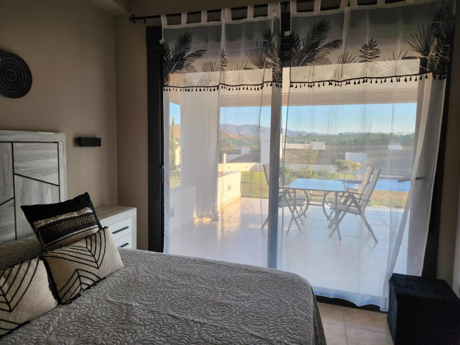 Bajo Con Vistas A La Piscina En Valle Del Este Golf مْبيرا المظهر الخارجي الصورة